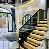 Sống Tiện Nghi, Nhà Sang Trọng! 3 Mê Full Nội Thất Phạm Bành - Gần Chợ Hoà Xuân! Giá Chỉ 4.595 Tỷ!