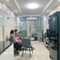 Bán Nhà Phố Thanh Nhàn 22M 5Tầng 1 Nhà Ra Phố 4.65Tỉ