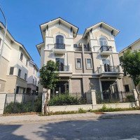 Siêu Phẩm Biệt Thự 135M Cơ Hội Vàng Cho Nhà Đầu Tư Thông Thái