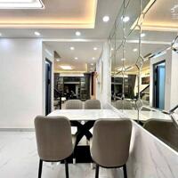 Bán nhà đẹp Quận 7 - Diện tích: 4,3 x 14m.- Giá: 6Ty2