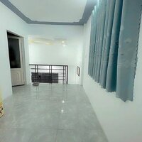Nhà trệt lửng hoàn công 2 phòng ngủ, lộ ô tô, cách đại học Y Dược 3km