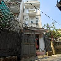 Bán nhà Hoàng Minh Đạo,Long Biên 4 tầng,70m,mt4.8m oto vào nhà nhỉnh 15 tỷ