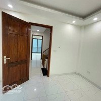 Bán Nhà Riêng Song Phương, Hoài Đức 40M2 Xây Dựng 4 Tầng. Cách 16M Đến Chợ Đường Ôtô Tránh