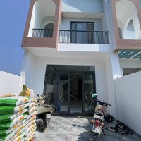 Nhà Mới 1 Lầu 1 Trệt Sổ Riêng Thổ Cư 100% Cách Chợ Thạnh Phú 200M