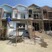Nhà Mới 1 Lầu 1 Trệt Sổ Riêng Thổ Cư 100% Cách Chợ Thạnh Phú 200M