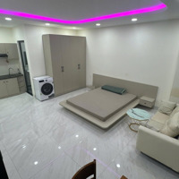 Cho Thuê Phòng Ban Công 1/ Hà Huy Giáp Ngay Bến Xe Ngã Tư Ga - Giáp Gò Vấp
Giá Thuê : 3.3 Triệu