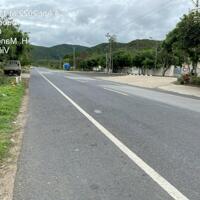 Bán lô đất 800m2 mặt tiền QL19 Huyện MangYang , Gia Lai