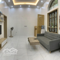 Cho Thuê Nhà Riêng Tây Hồ Full Nội Thất, 1 Phòng Ngủ 2 Vệ Sinh Sân Thượng Rộng Không Chung Chủ