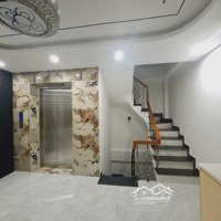 Siêu Phẩm Lô Góc Ngọc Thụy - Nhìn Sang Quốc Tế Việt Pháp - Chất Lượng Dân Xây - Gara - Ngõ Ô Tô
