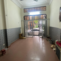 Bán Nhà Phân Lô Bàn Cờ _ Phố Phạm Tuấn Tài , Vỉa Hè Rộng , Ô Tô Tránh , Dân Xây Kiên Cố , Bán Gấp