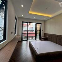 Bán nhà Phúc Đồng. Gần hồ, Chợ, Kinh Doanh. Lô Góc - Thang Máy - Gara. 65m x 5T.