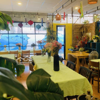 Cho Thuê Quán Ăn Cafe, Nội Thất Đầy Đủ Bàn Ghế Bếp Set Up Sẵn Chỉ Vào Kinh Doanh, Nằm Ngay Tt Chợ