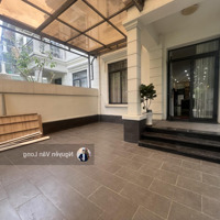 Biệt Thự Sôngdiện Tích8X20M, Đầy Đủ Nội Thất Cho Thuê Giá Bán 28 Triệu Cực Tốt, Có Thể Vào Ở Ngay