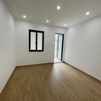 Ngọc Hà - Ba Đình đắc địa, an ninh tốt, cách phố 70m. Ngõ nông, thoáng.