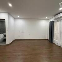 BÁN NHÀ CẦU GIẤY TRUNG KÍNH DT 45M 5TẦNG MT 4M GIÁ CHỈ 9TỶ FULL NỘI THẤT
