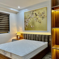 Gia Đình Bán Căn Hộ Tại Kđt Trung Hòa Nhân Chính Tòa 18T2 116M2, 3 Ngủ, Full Đồ , Sổ Đỏ
