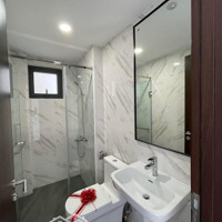 Cho Thuê Nhanh Ch Phú Đông Sky Garden 68M2 View Hồ Bơi , 2 Phòng Ngủ 2 Vệ Sinhgiá Bán 8 Triệu + Bao 1 Năm Pql