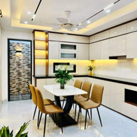 Chính Chủ Bán Gấp Nhà Tập Thể Vạn Bảo, Phan Kế Bính, Ba Đình, 55M2, Ô Tô Đỗ Cửa, Nhà Đẹp, Ở Ngay