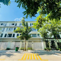 Cho Thuê Khodiện Tích150M Có Nền, Vệ Sinh Giá 15 Triệu/ Tháng. Liên Hệ: 0913034568