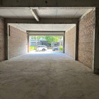 Cho Thuê Khodiện Tích150M Có Nền, Vệ Sinh Giá 15 Triệu/ Tháng. Liên Hệ: 0913034568