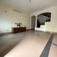 Cho Thuê Nhà Biệt Thự Trần Kim Xuyến - Yên Hoà - Cầu Giấy 300M2X4 Tầng, 35 Triệu/Th