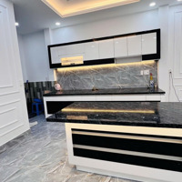 Cần Tiền ! Bán Nhanh Nhà 2 Tầng, Gần Hoàng Diệu 2, P. Linh Trung, Đường Trước Nhà 6M