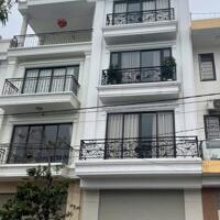 Bán Nhà 5 Tầng Sau Lideco Trần Hưng Đạo DT:40.5m2 Oto Đỗ Cửa