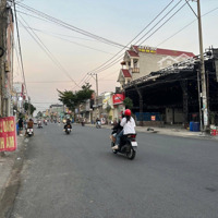 Bán Nhà D1 Vissip1 Bình Dương, Giá 6,5Tỉ, Vị Trí Vàng, Sổ Hồng Ở Nhà, Bán Về Quê. 0366236237