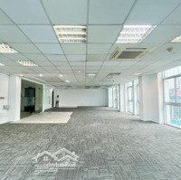 Chính Chủ Cho Thuê Nhà Mới Xây Thủ Khoa Huân Quận 1 Diện Tích 10 X 20M
