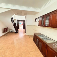 Bán Nhà Phố Cầu Giấy. Phân Lô Ô Tô, Nhà 2 Thoáng - 50M2/13Tỷ Liên Hệ: 0867484585