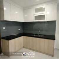 Chính Chủ Lỗ Hơn 550 Triệu Cần Ra Gấp Căn Hộ 2 Phòng Ngủ Chỉ 2Tỷ2 Có Hđ Thuê Lâu Dài Cc Lê Phong