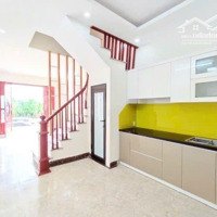 Bán Nhà Hoài Đức,Ô Tô Qua Nhà, Diện Tích: 37M2 Vị Trí Đẹp
