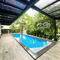 Biệt Thự Vinhomes Riverside 650M2, 5 Pn, 5 Wc, Lô Góc 2 Mặt Đường, Bể Bơi Riêng, Thang Máy. Giá Tôt