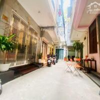 Bán nhà riêng còn rất mới phố Tôn Đức Thắng, Văn Miếu diện tích 30m2
