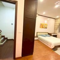Siêu phẩm. Bán nhà Nguyễn Viết Xuân, Thanh Xuân. 40m2 x 5 Tầng. MT 4.2m. NỞ HẬU. Hơn 9 tỷ.