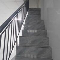 Nhà mới mặt tiền cạnh đại học FPT