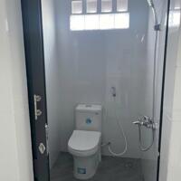 Nhà mới mặt tiền cạnh đại học FPT