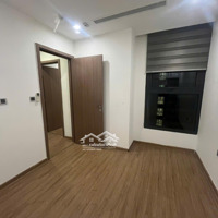 Cho Thuê Cc 3 Phòng Ngủ 2 Vệ Sinh 100M2 Tại C37 Bộ Công An- Tố Hữu. Đồ Cơ Bản. Giá Bán 12 Triệu.