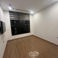 Cho Thuê Cc 3 Phòng Ngủ 2 Vệ Sinh 100M2 Tại C37 Bộ Công An- Tố Hữu. Đồ Cơ Bản. Giá Bán 12 Triệu.