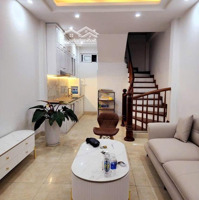 Đường Láng Cầu Giấy 35M2 X 5T - Chỉ 7.5 Tỷ Khu Vực Đông Đúc Dân Cư, Trung Tâm Gần Nhiều Trường