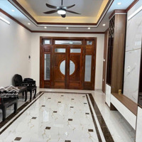 Bán Nhà Quan Hoa, Cầu Giấy 6 Tầng 40M2, Thang Máy, Nhà Mới Giá Bán 8.9 Tỷ