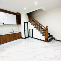 Nhà Đẹp Mới Tinh Thượng Thanh Cách 1 Nhà Ra Ô Tô Tránhdiện Tích54M2- 5 Tầng, -Nhanh Ko Bay Nhanh
