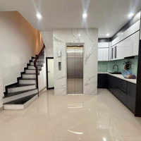 Chủ Cần Bán Gấp Nhà Ngõ 279 Đội Cấn Ba Đình - Thang Máy - 6 Tầng - Nở Hậu - 8,6 Tỷ - Gần Oto