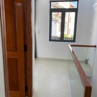 Bán Nhà Mới 3 Tầng View Thoáng – Gần UBND, Đại Học, Biển Hòn Chồng!