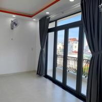 Bán Nhà Mới 3 Tầng View Thoáng – Gần UBND, Đại Học, Biển Hòn Chồng!