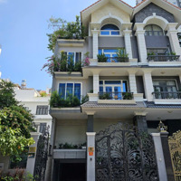 Bán Biệt Thự Kdc Himlam Quận 7 Đ. 16M Dt: 10X20M Có Tm, Full Nt, Vị Trí Cc Gb: 58 Tỷ Liên Hệ: 0931353298