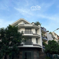 Cho Thuê Góc 2Mặt Tiềnút Tịch Khu Vịp Đệ Nhất. Dt: 10X20M. 1 Trệt 2 Lầu Trống Suốt. Giá 65 Triệu/Tháng.