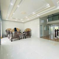 CHO THUÊ NHÀ LẦU SÂN RỘNG KDC HỒNG LOAN ĐỐI DIỆN BẾN XE MỚI CẦN THƠ