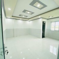CHO THUÊ NHÀ LẦU SÂN RỘNG KDC HỒNG LOAN ĐỐI DIỆN BẾN XE MỚI CẦN THƠ
