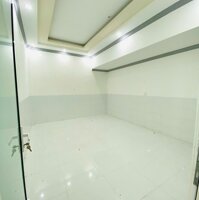 CHO THUÊ NHÀ LẦU SÂN RỘNG KDC HỒNG LOAN ĐỐI DIỆN BẾN XE MỚI CẦN THƠ
